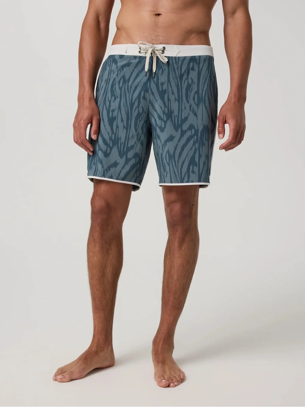 Vuori Men’s 30” Cruise 7” Board Shorts